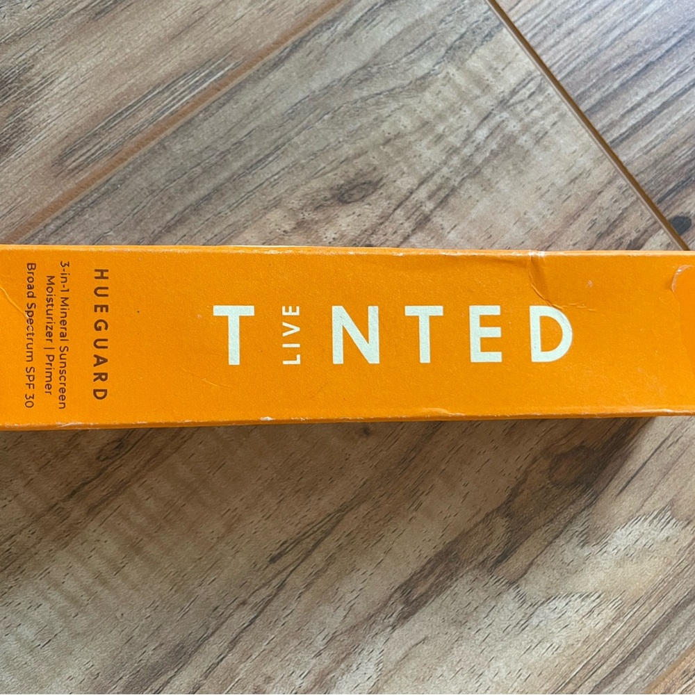 Live Tinted Hueguard Tinted Mineral Sunscreen - SPF 30